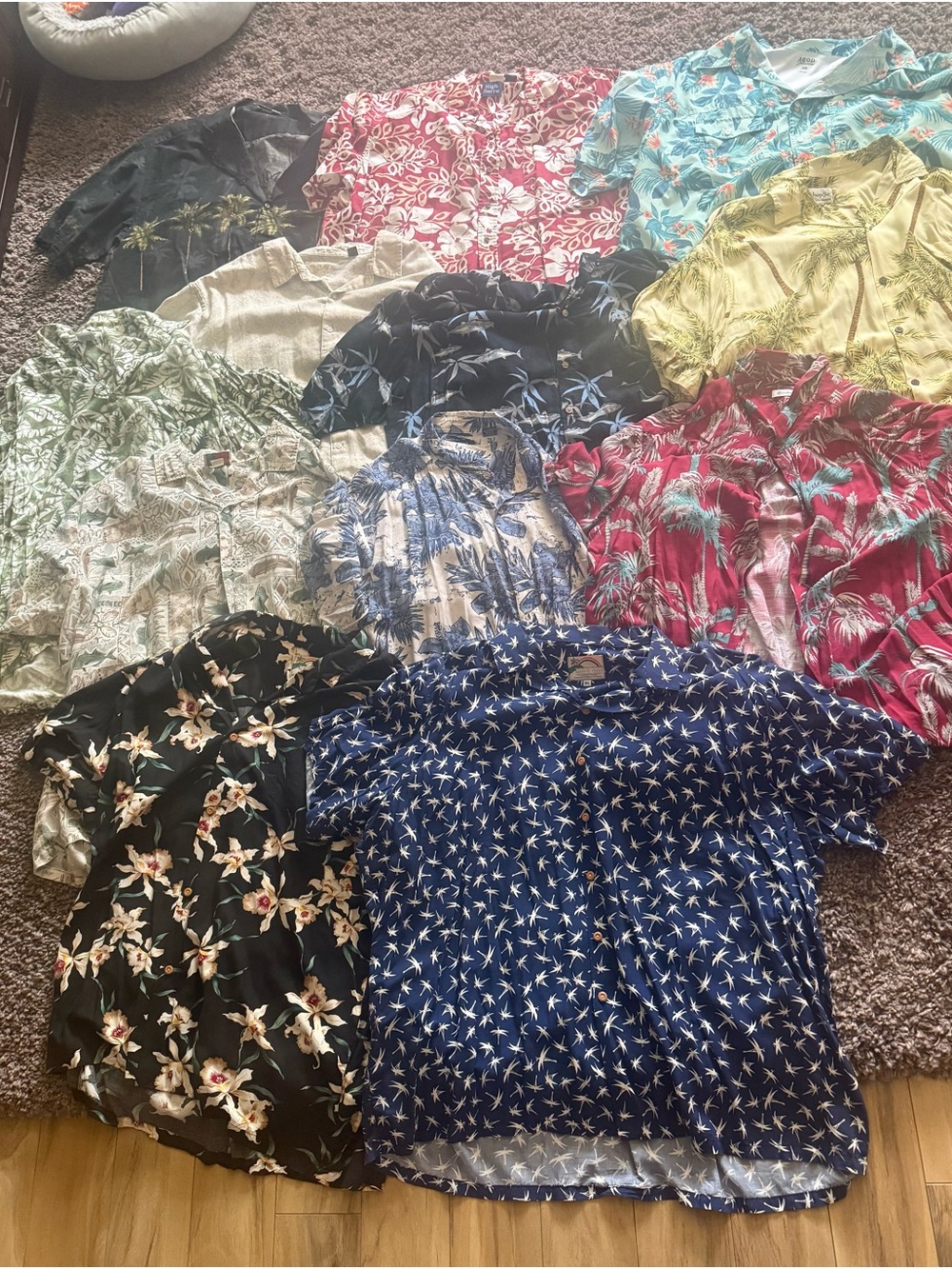 Lot of Twelve Men's Short-Sleeve Tropical Button-Down Shirts